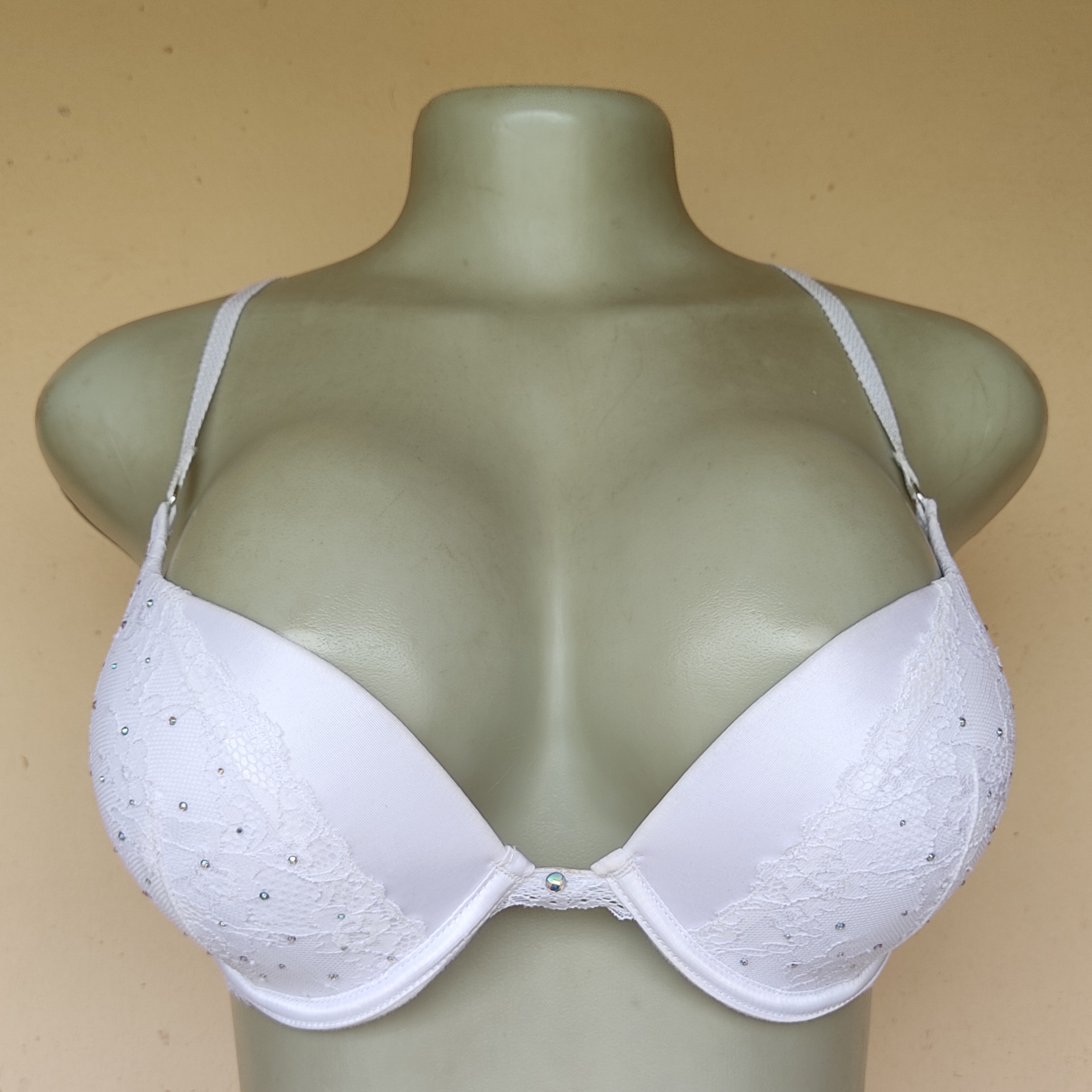 34C-Primark White (Cross Back) Push Up Bra(Brand New)