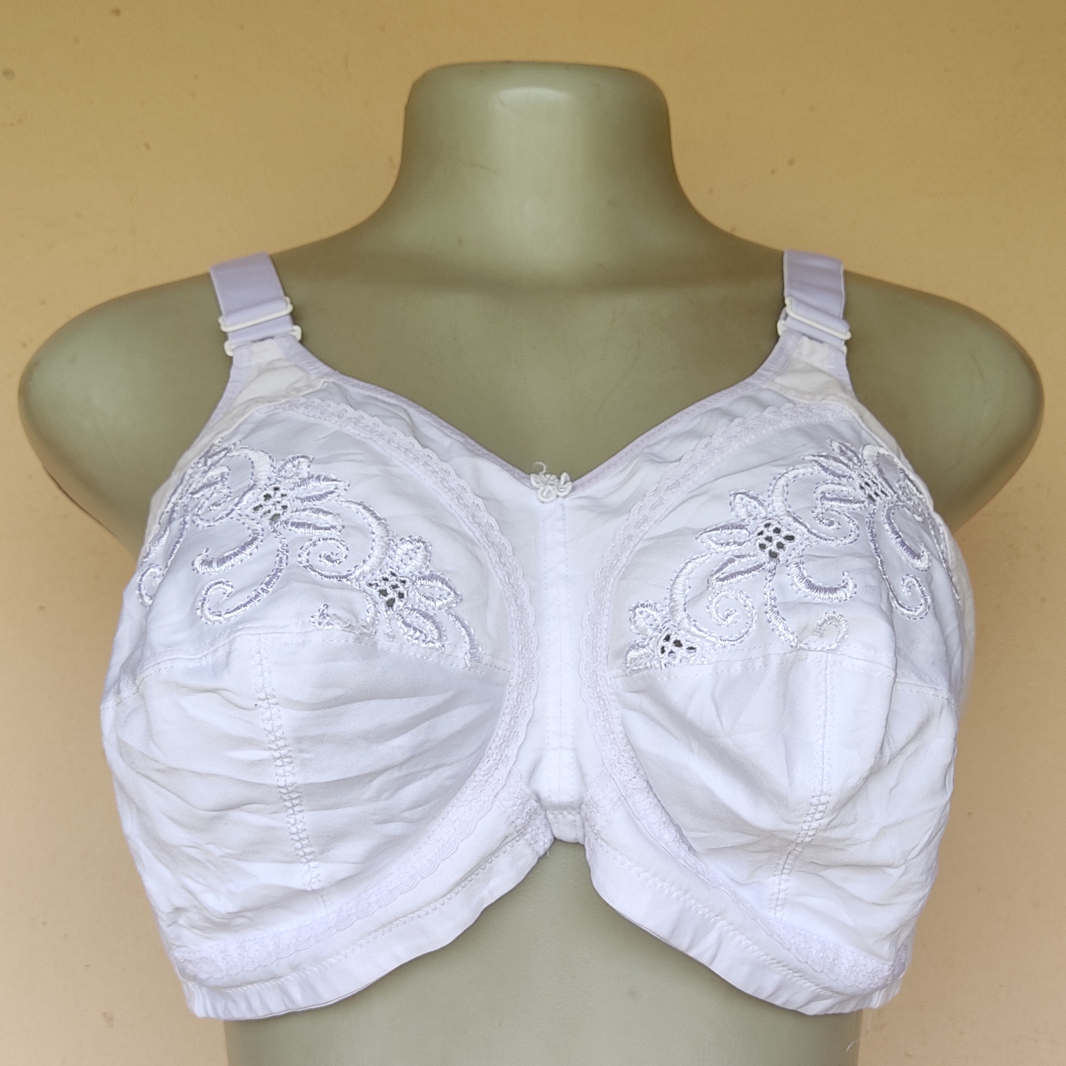 42C– M and S White Non Wired Non Padded Bra