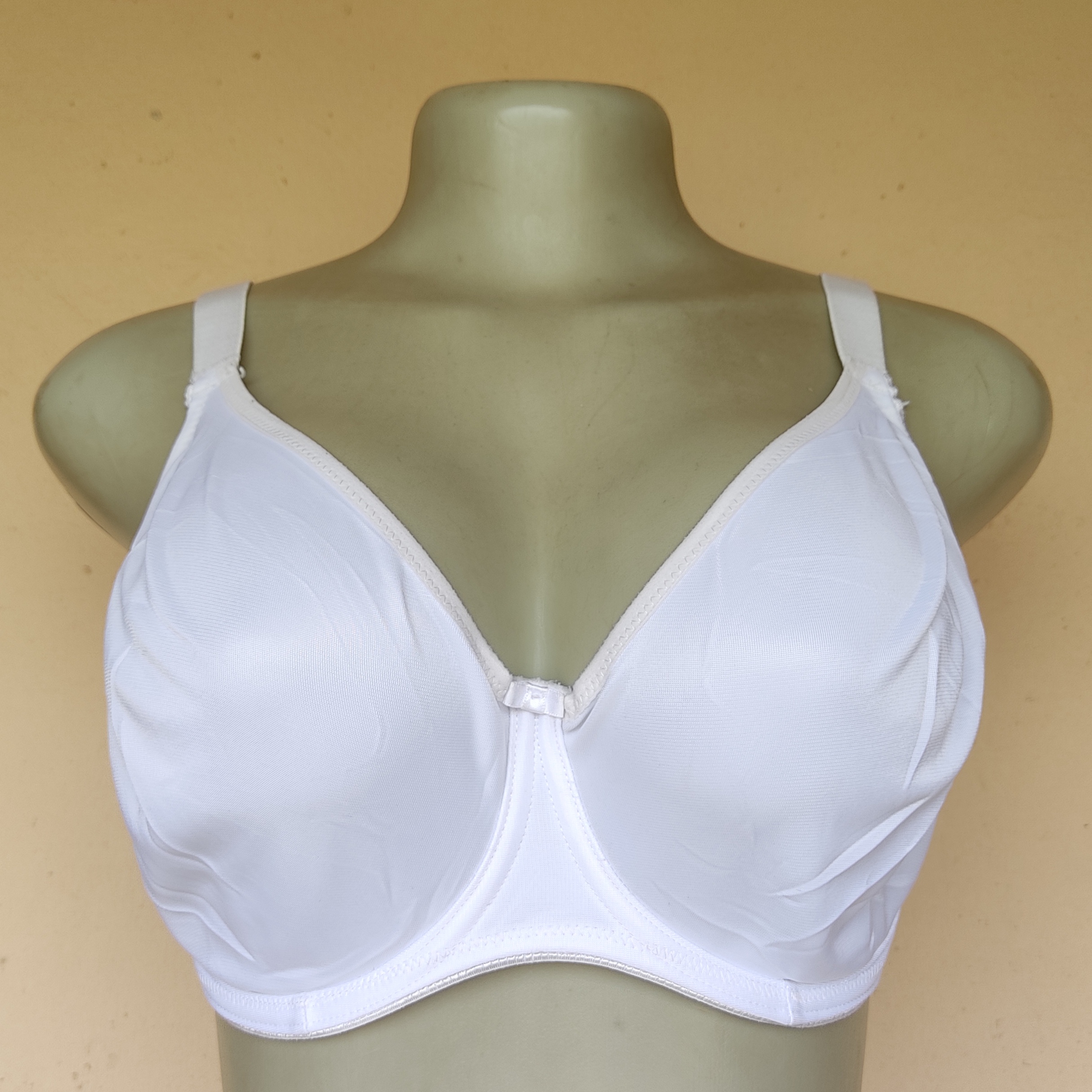 32G - Fantasie White Non Padded Bra