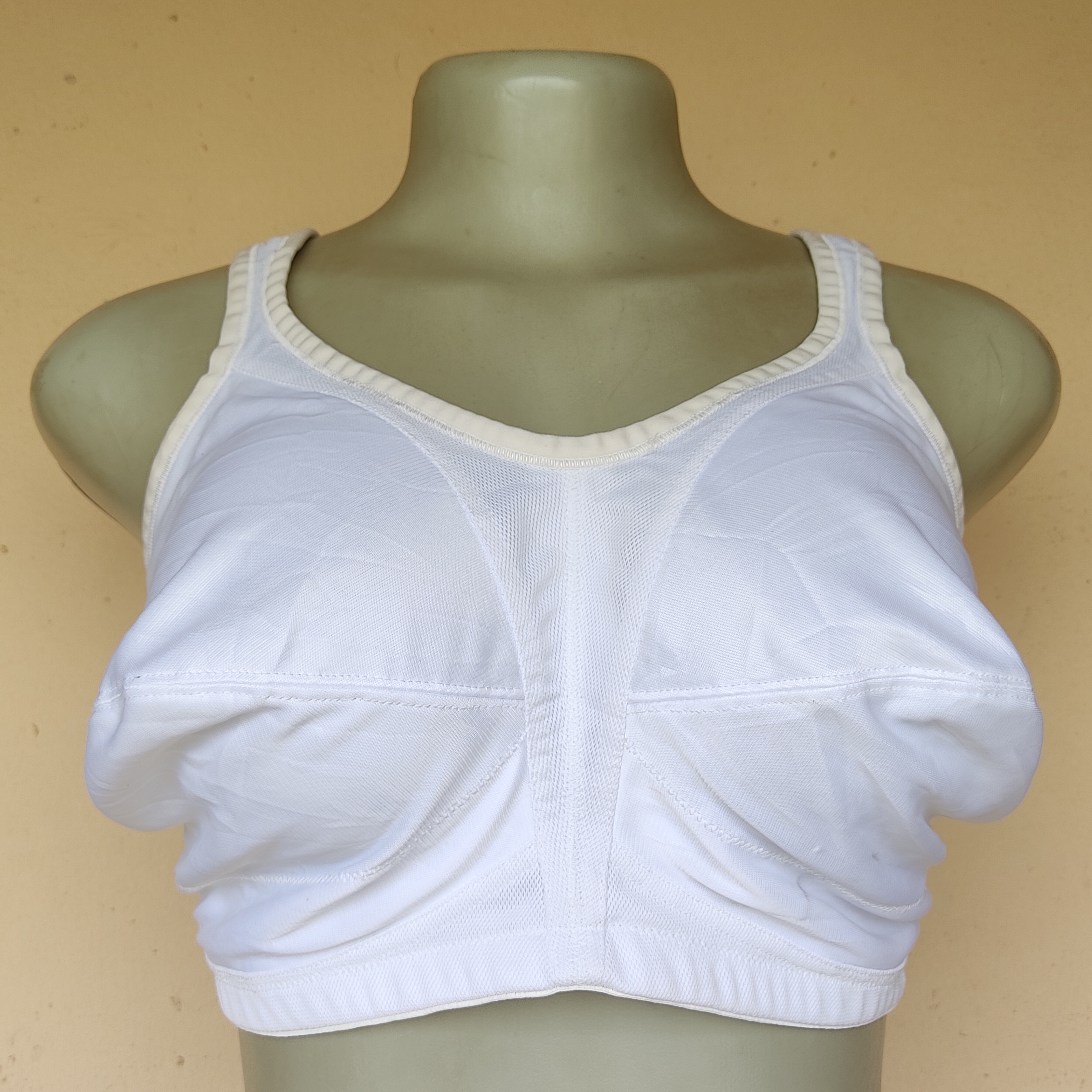 40FF - Freya White Non Wired Non Padded Bra