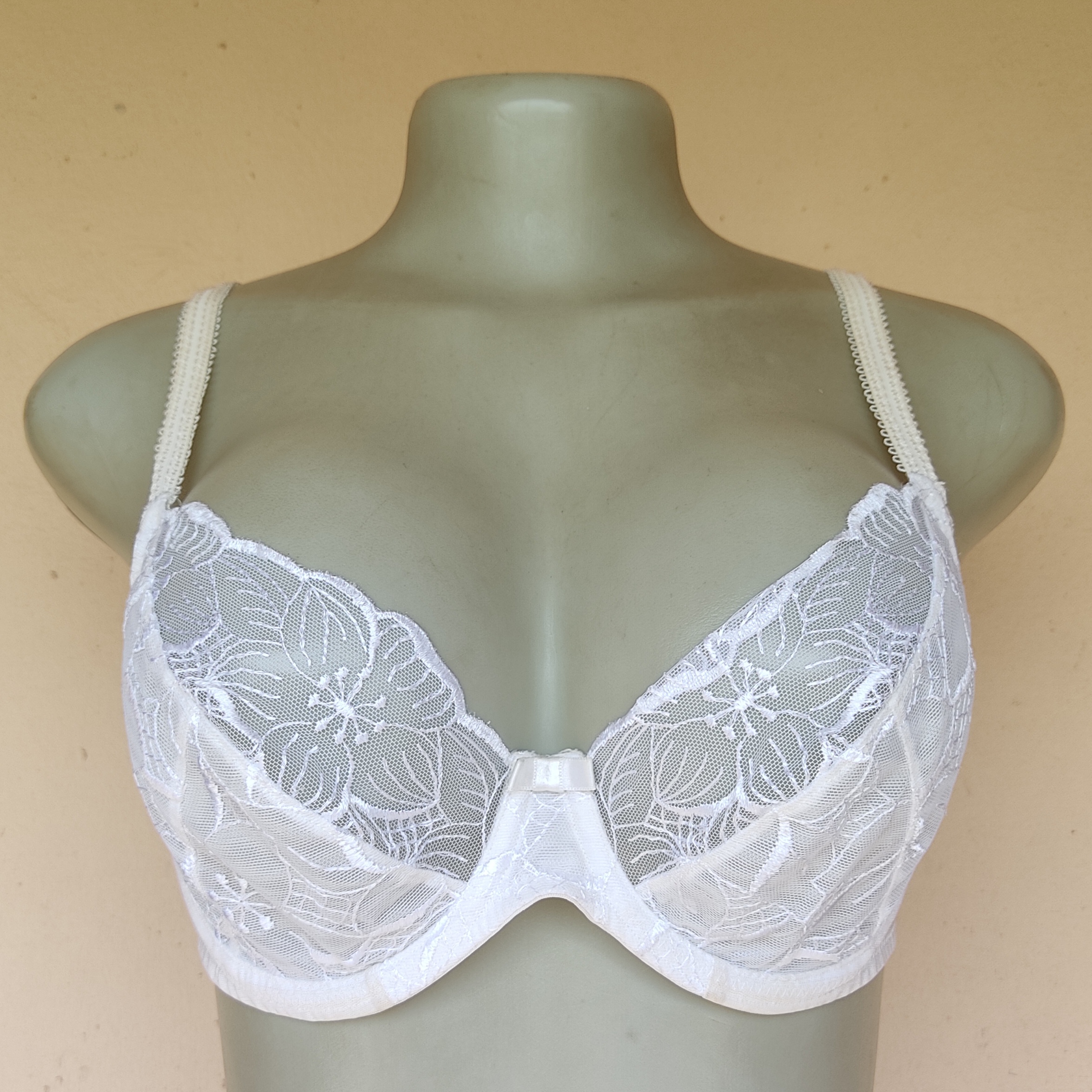 34C - Marks and Spencer Cream Non Padded Bra