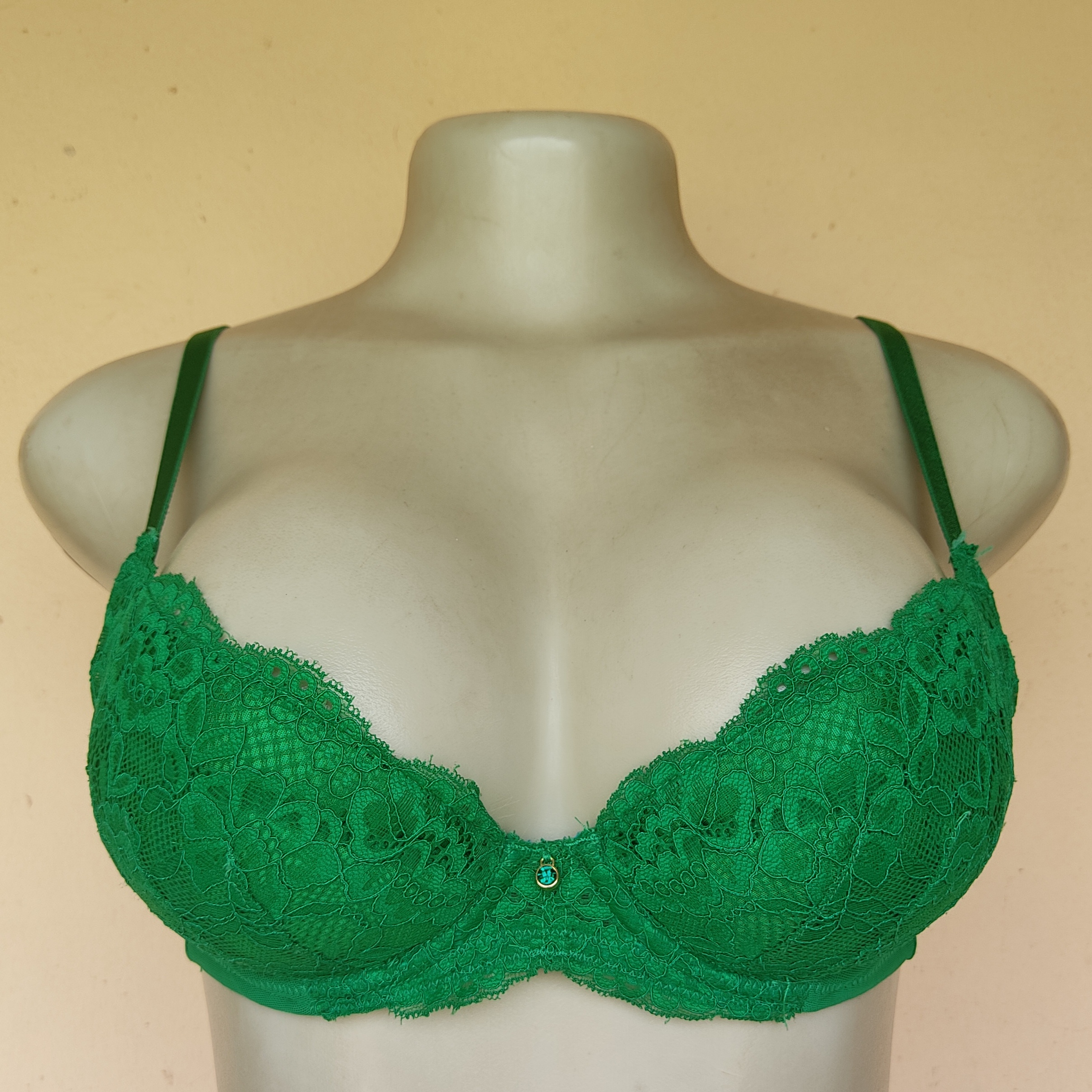 32C – Ann Summer Green Light Padded Bra