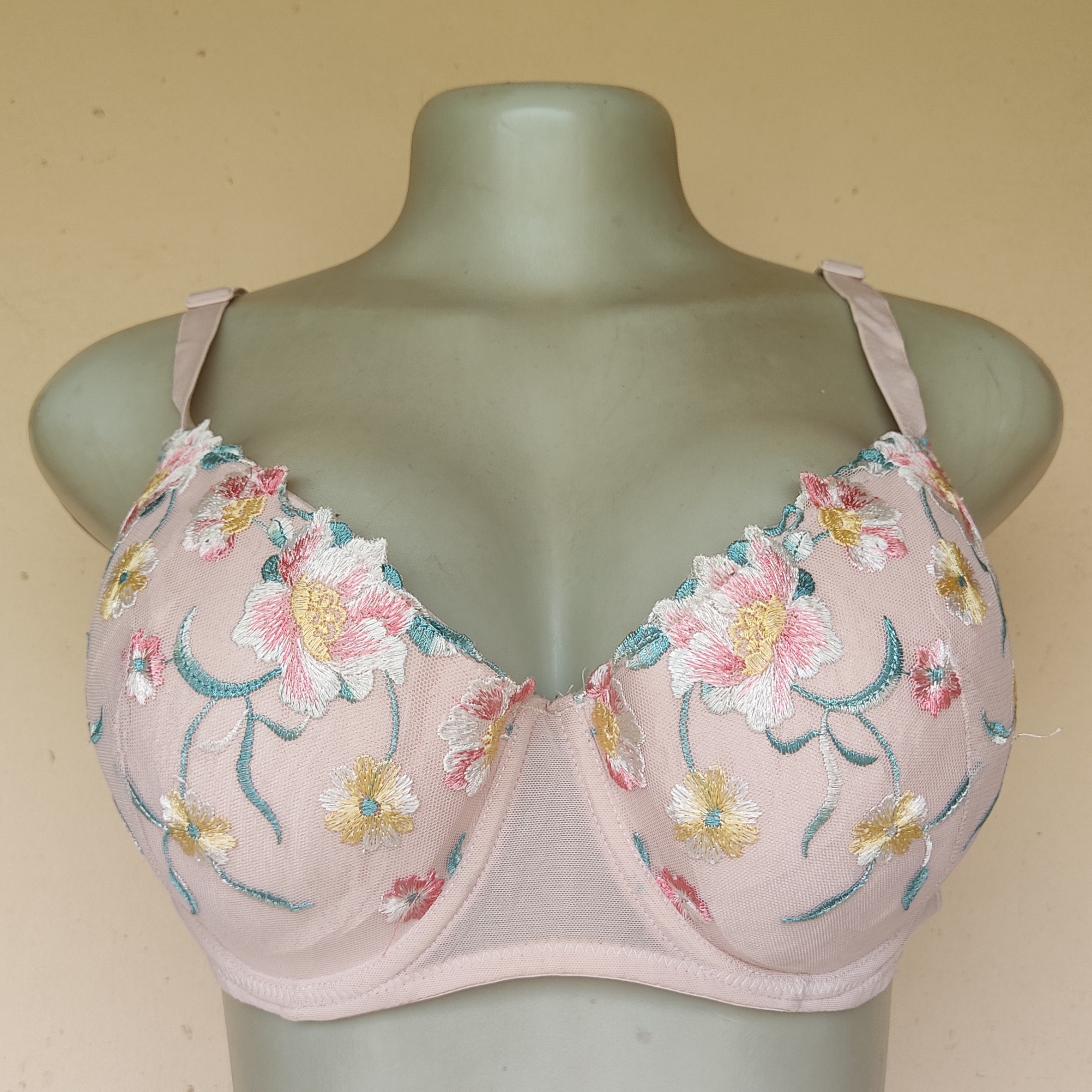 38D- Peacocks Pattern Light Padded Bra
