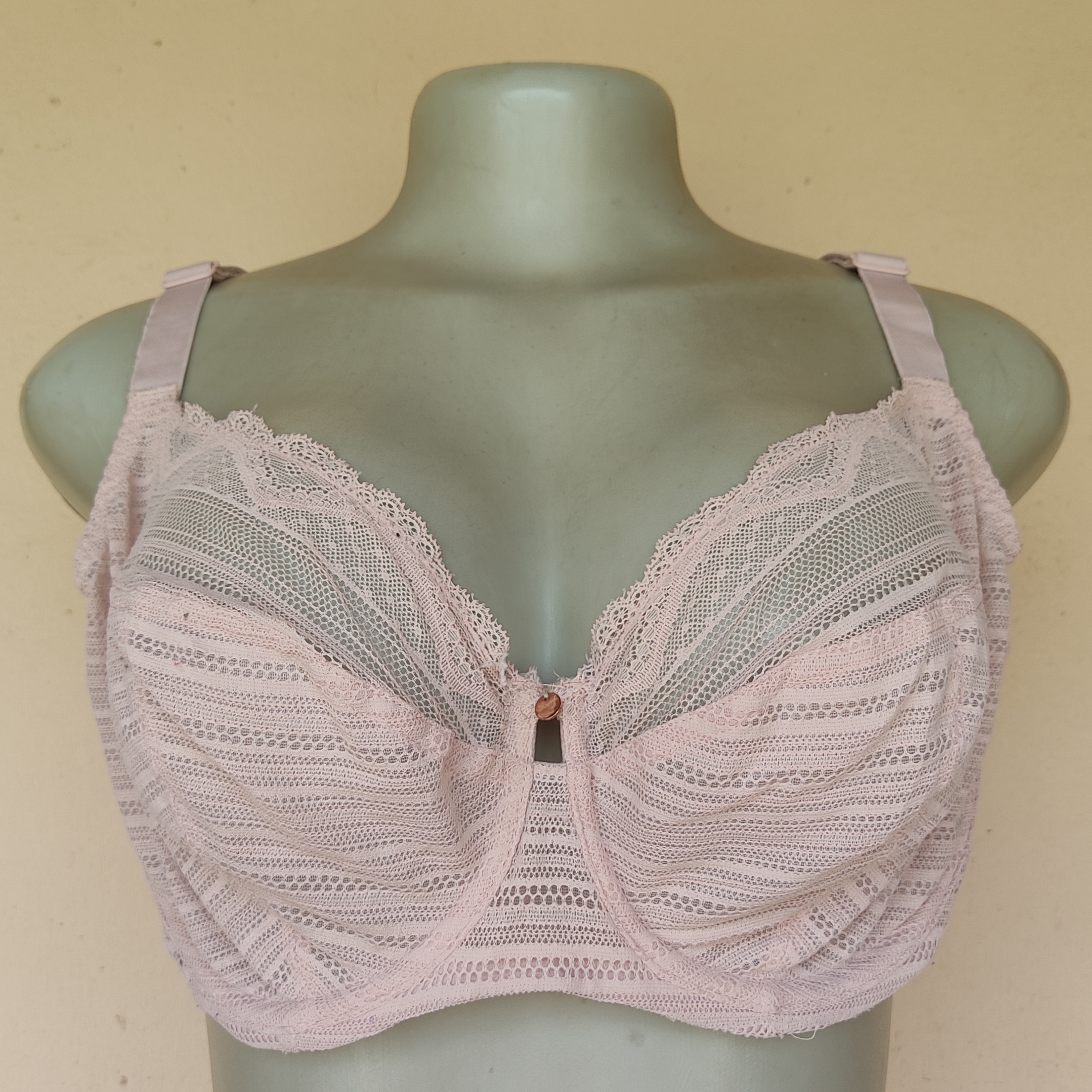 40DD- George Patterened Non Padded Bra