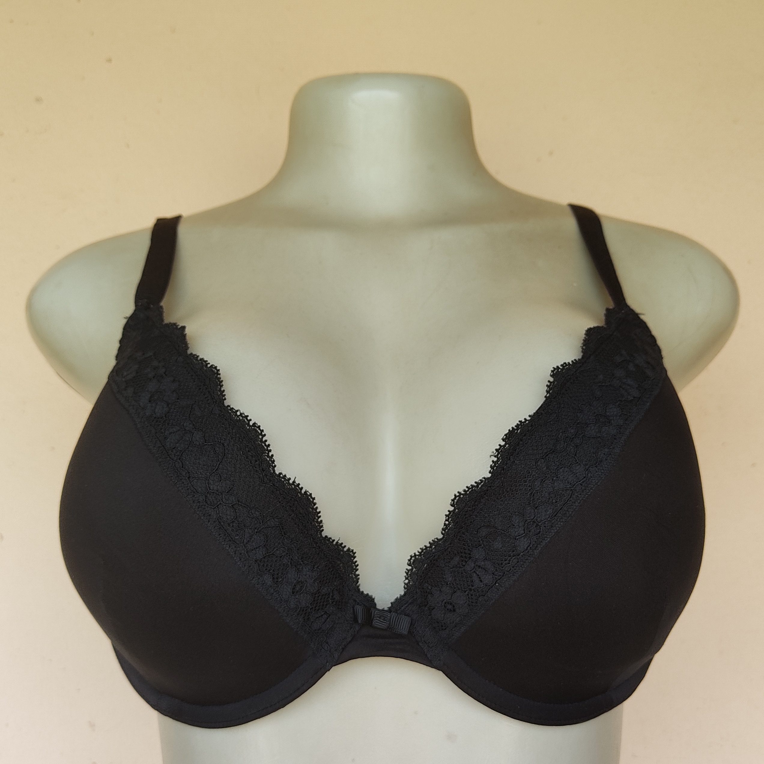 34DD- M And S Black Light Padded Bra