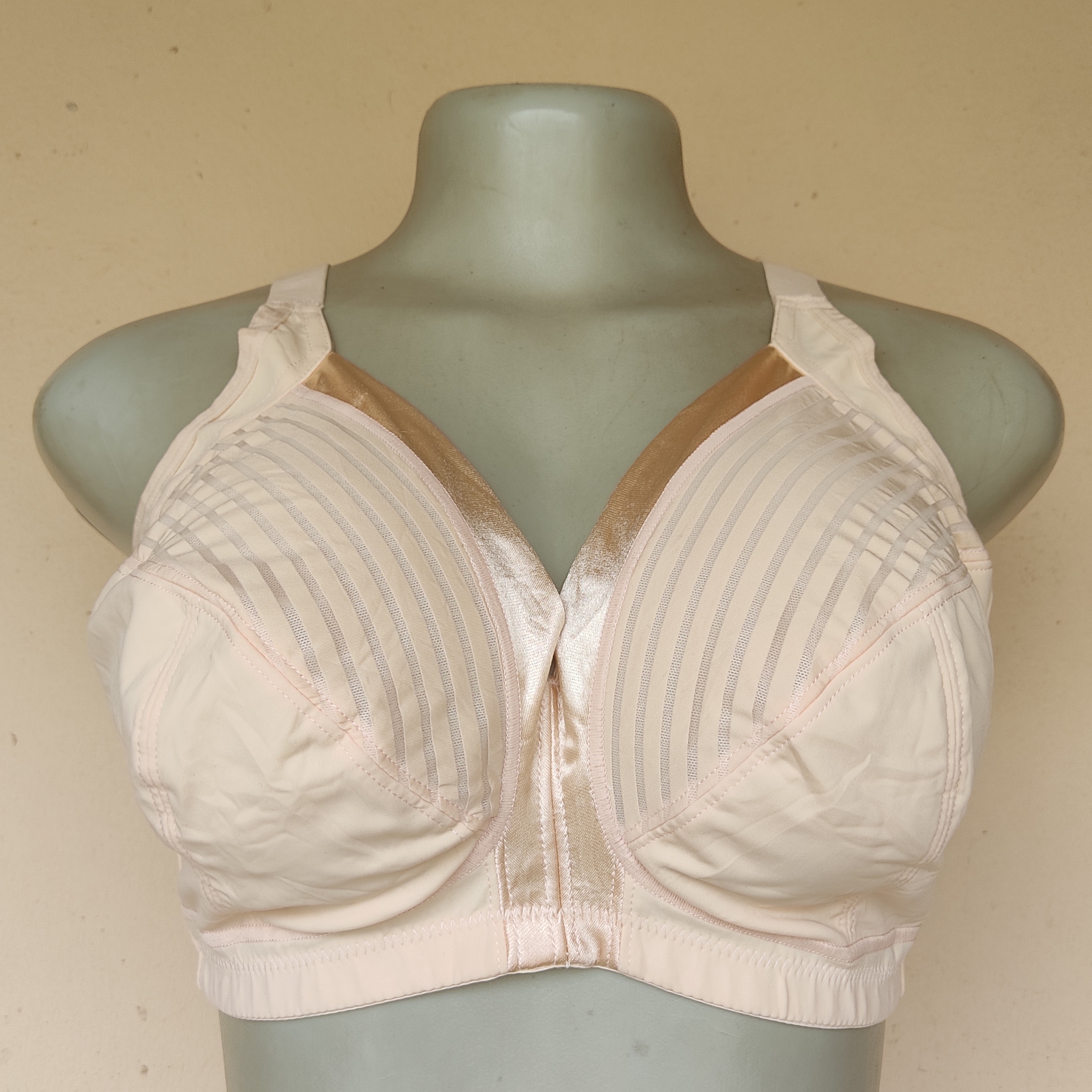40DD- Bonmarche Brown Non Wired Non Padded Bra