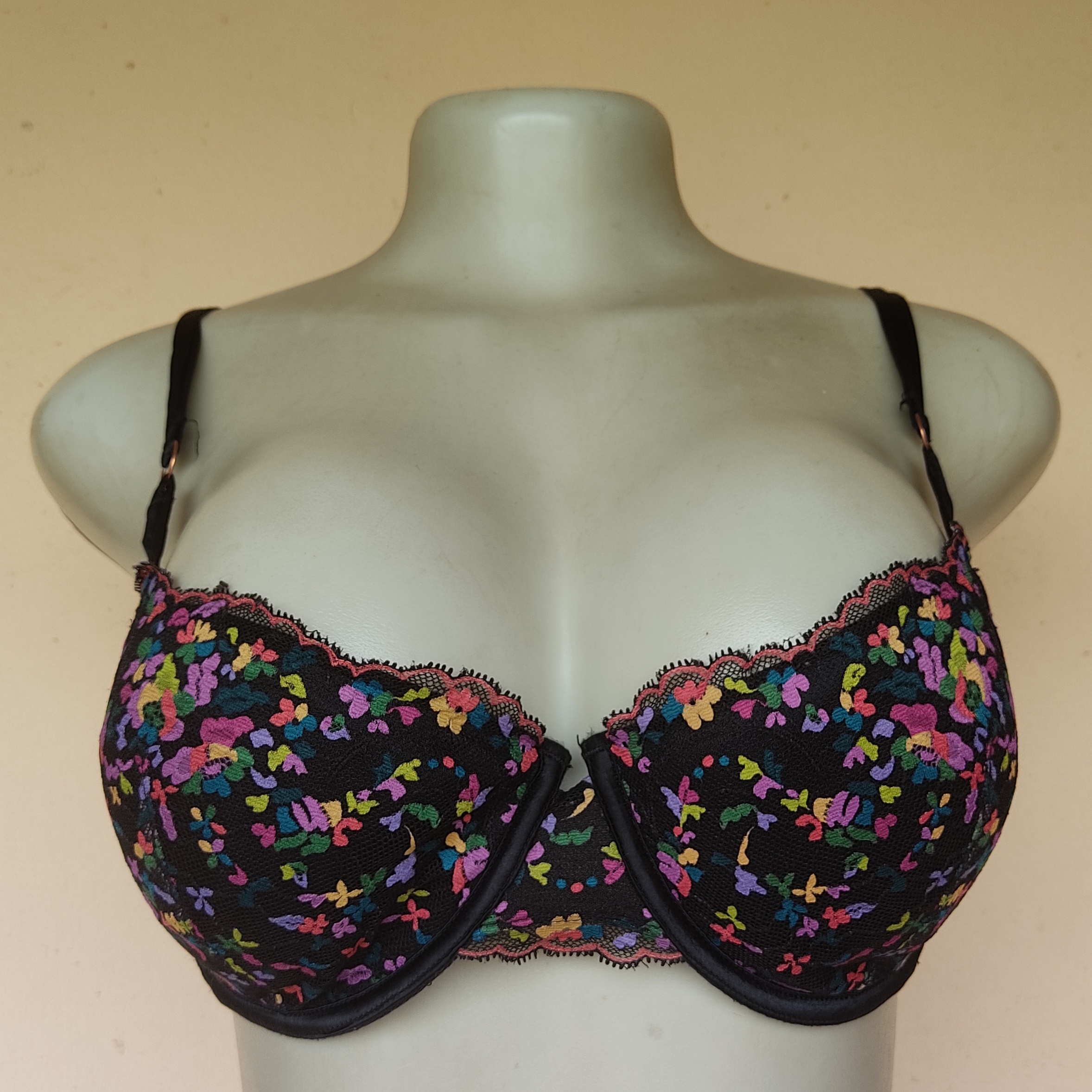 34E- Unbranded Print Light Padded Bra