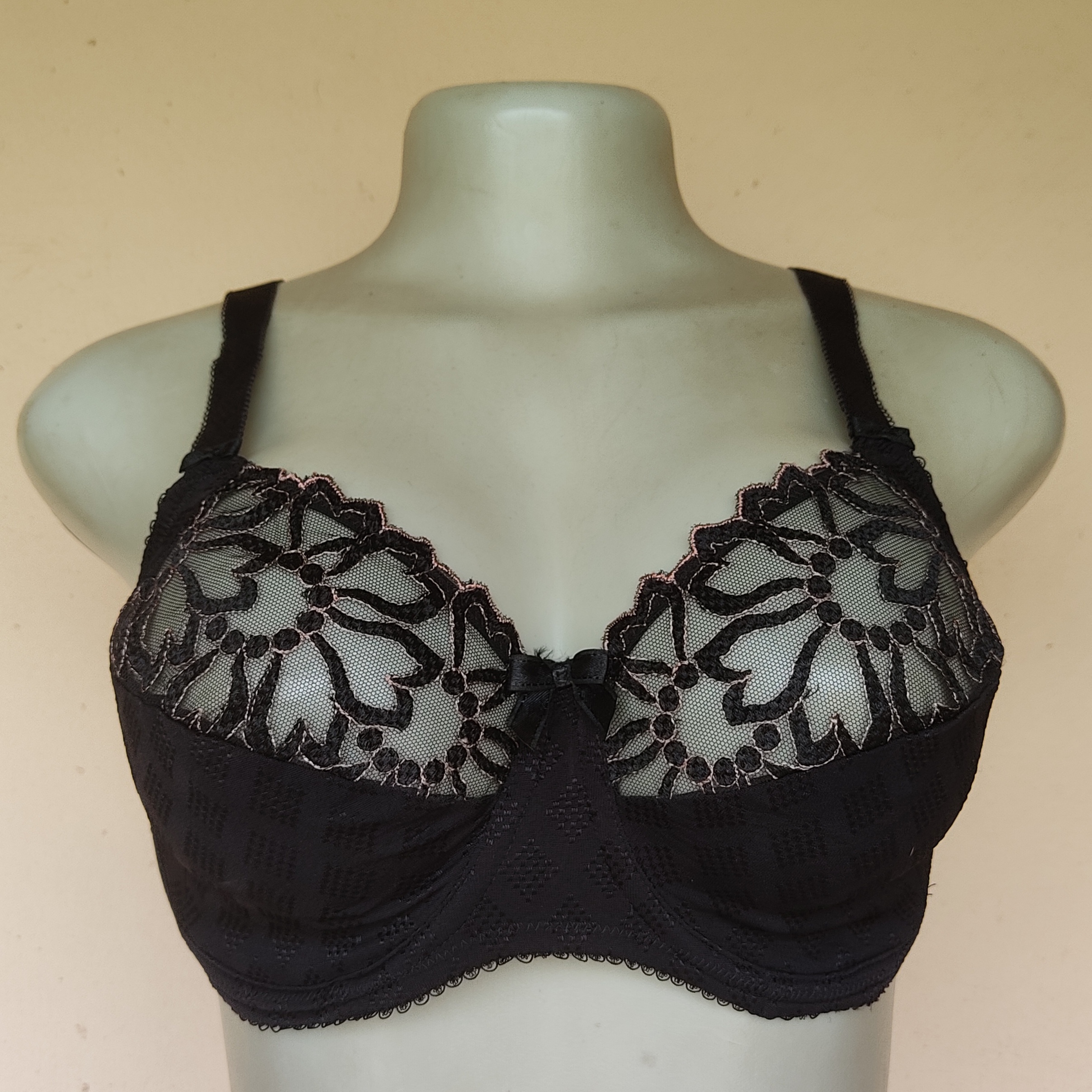 32E- Fantasie Two Color  Non Padded Bra