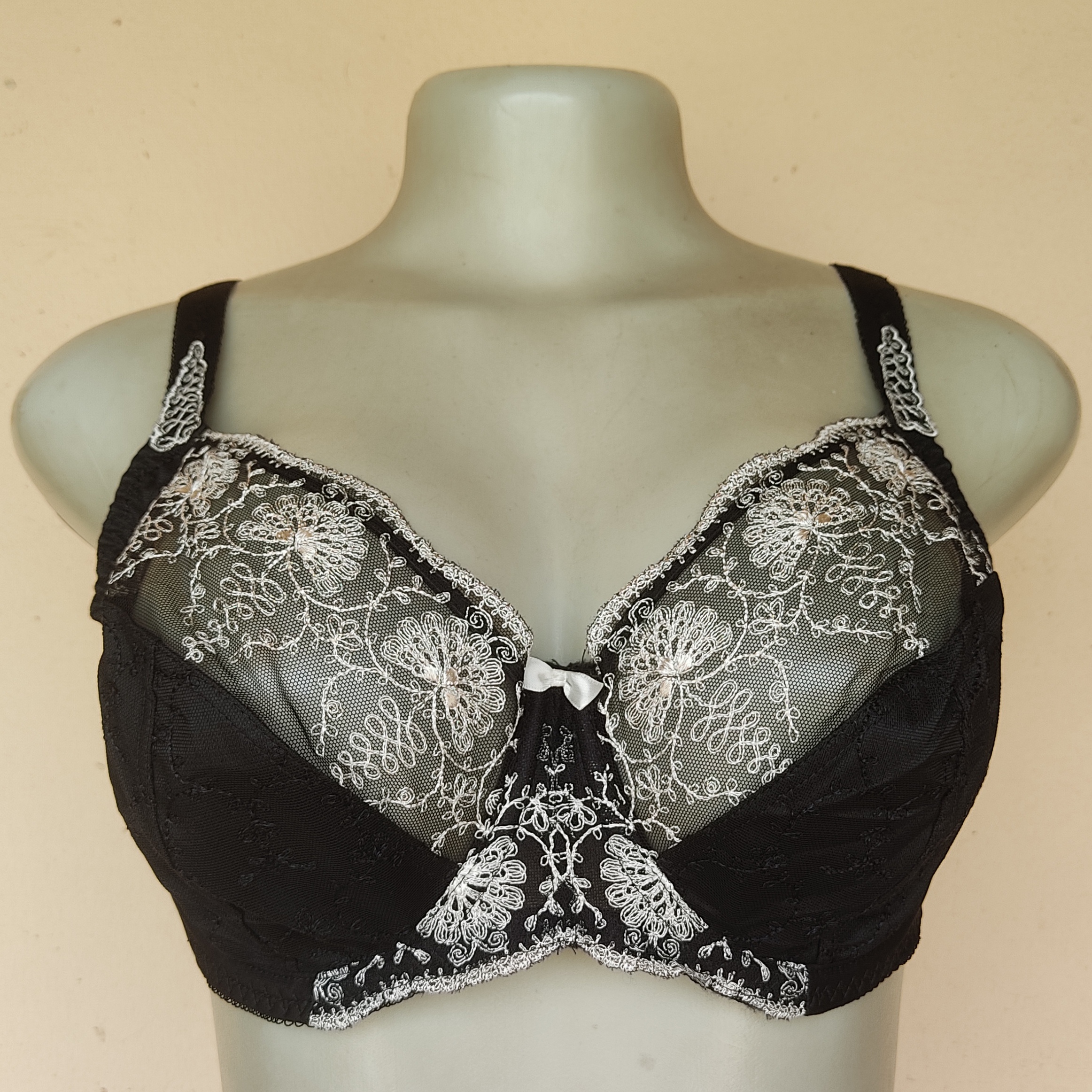 34E- Fantasie Two Color Non Padded Bra