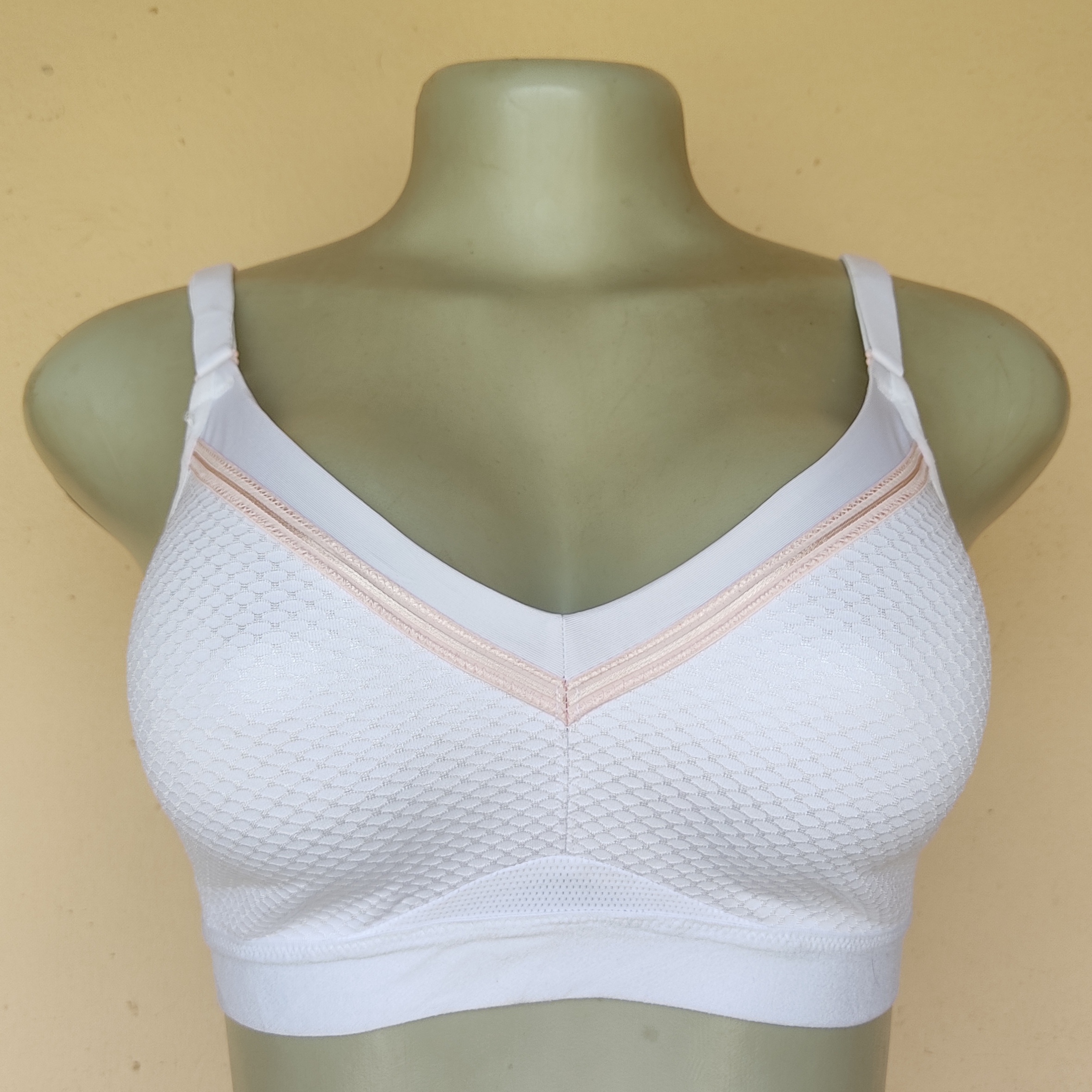 32DD- Triumph Two Color Non Wired Non Padded Bra