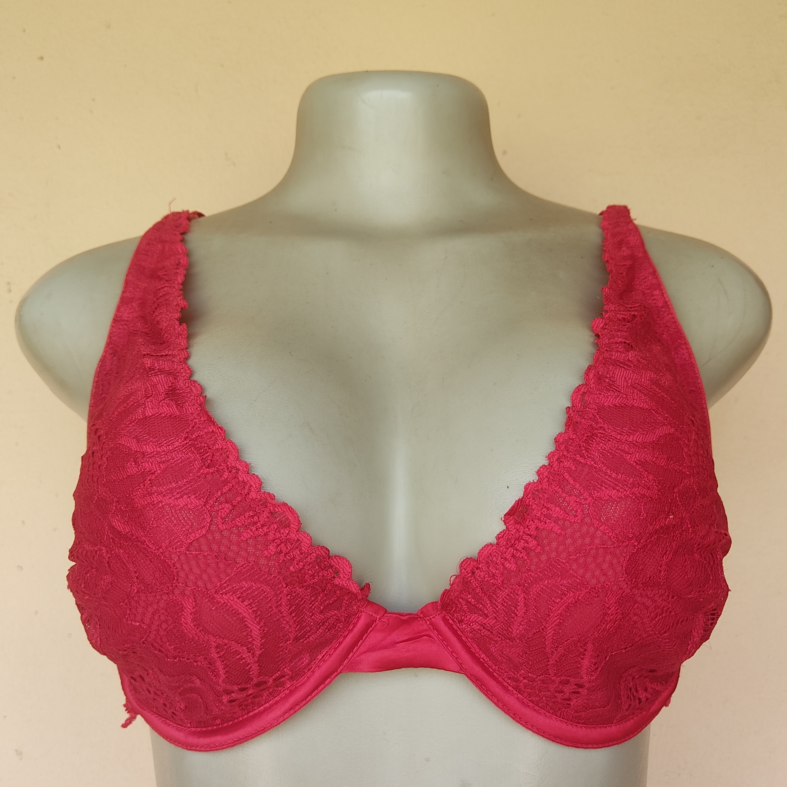 36D- Secret Possessions Red Non Padded Bra