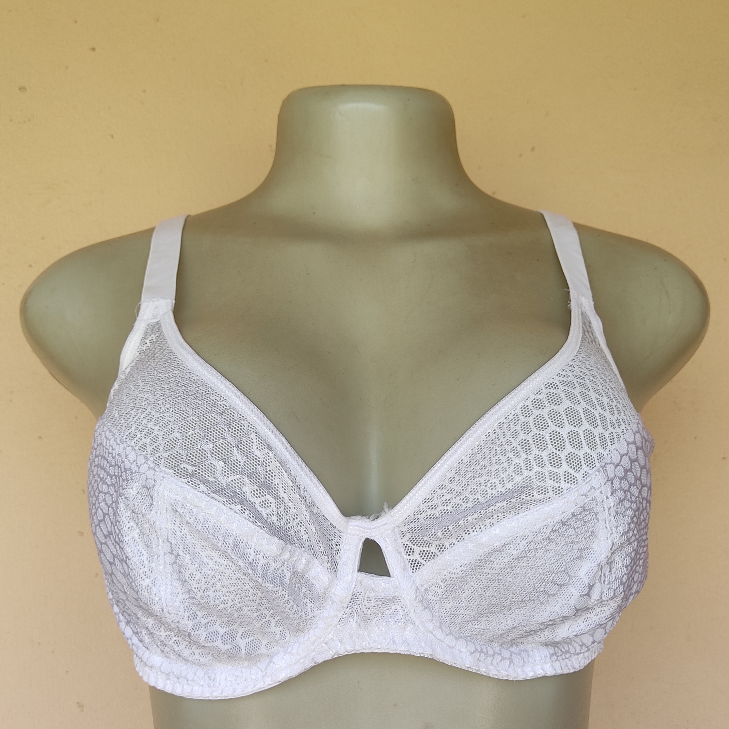 38C- George  White Non Padded Bra