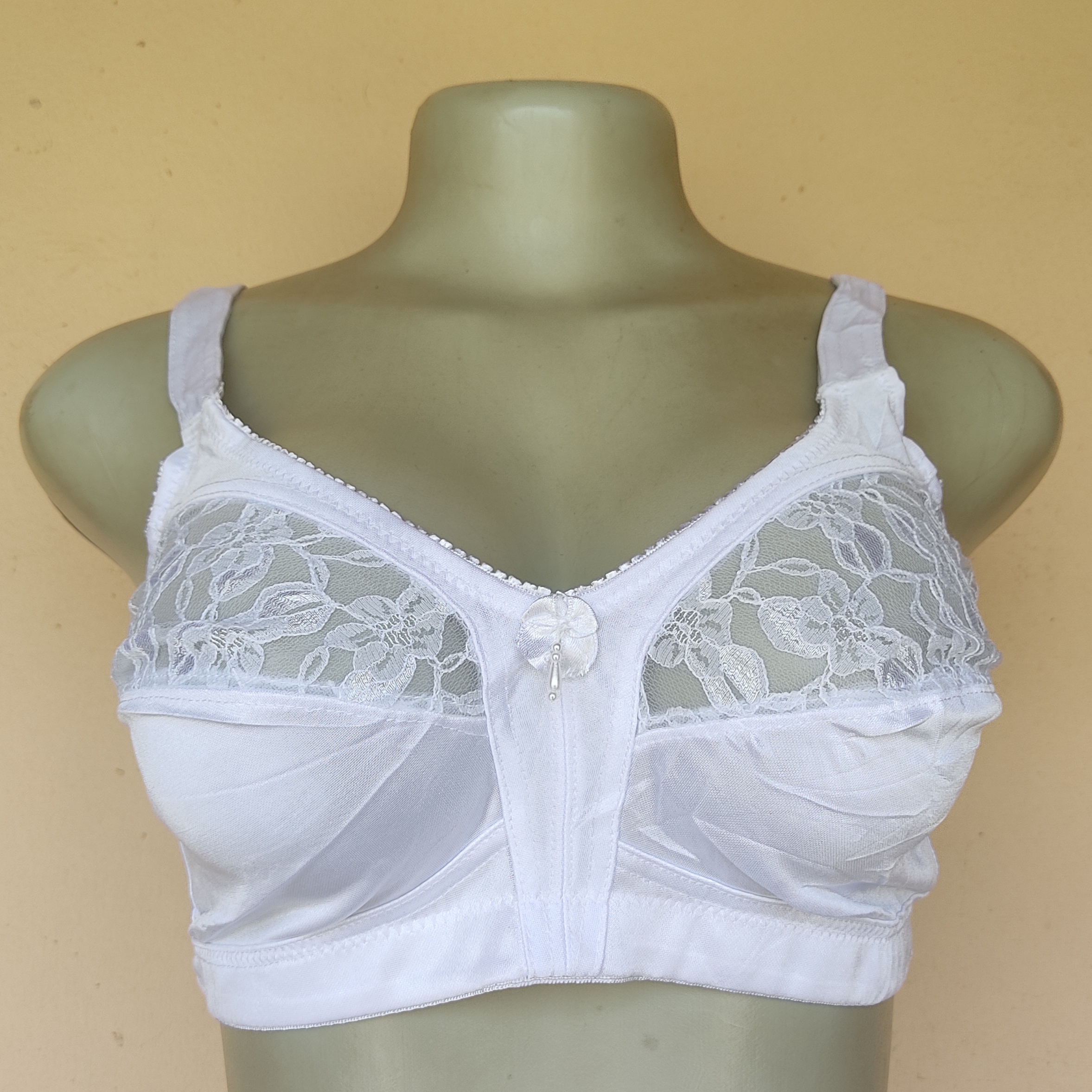 36DD- Marlon White Non Wired Non Padded Bra