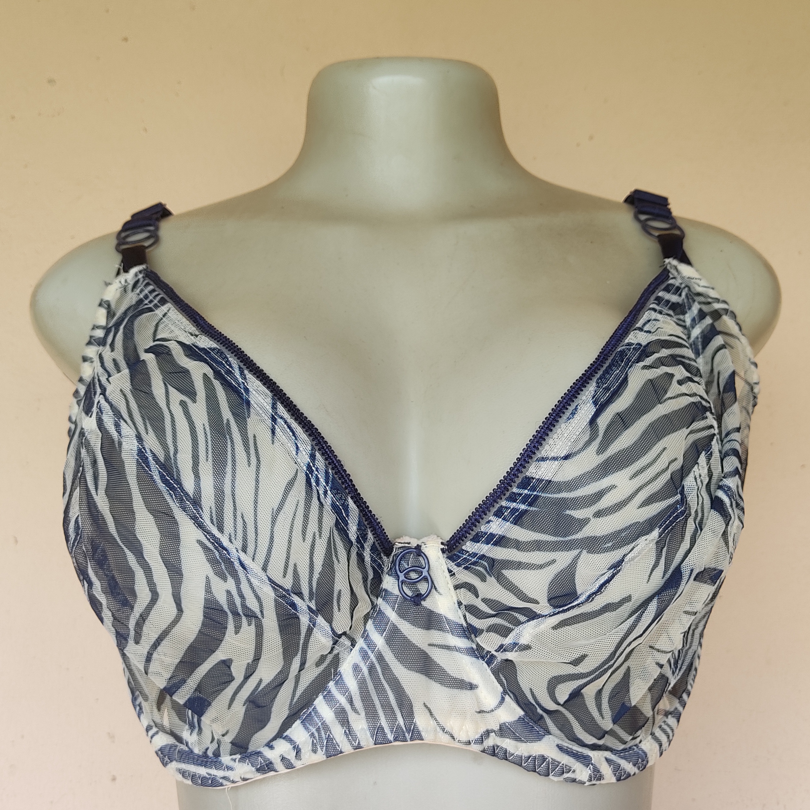 34HH- Unbranded Floral Non Padded Bra